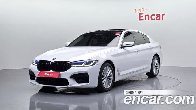 BMW 5 Series — exterior
