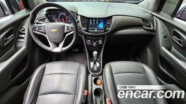 Chevrolet Korea Trax — interior