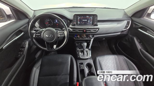 Kia Seltos — interior