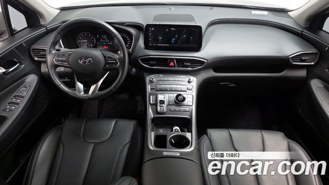Hyundai Santa Fe — interior