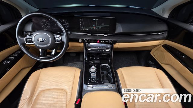 Kia Carnival — interior