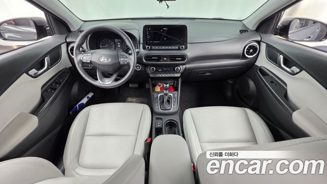 Hyundai Kona — interior