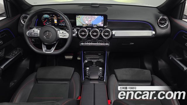 Mercedes-Benz GLB-Class — interior