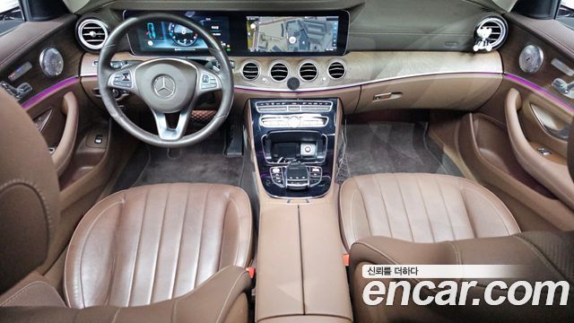 Mercedes-Benz E-Class — interior