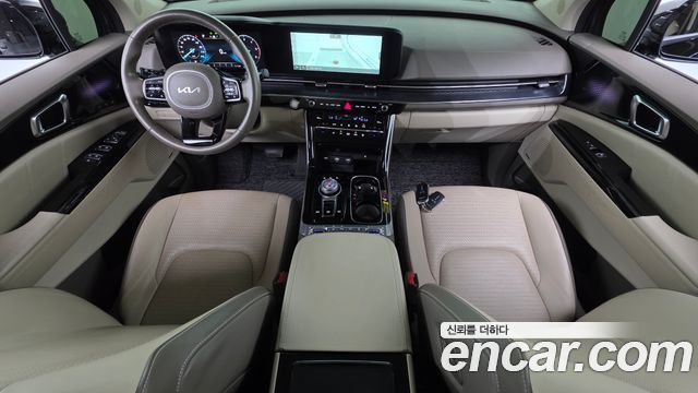 Kia Carnival — interior