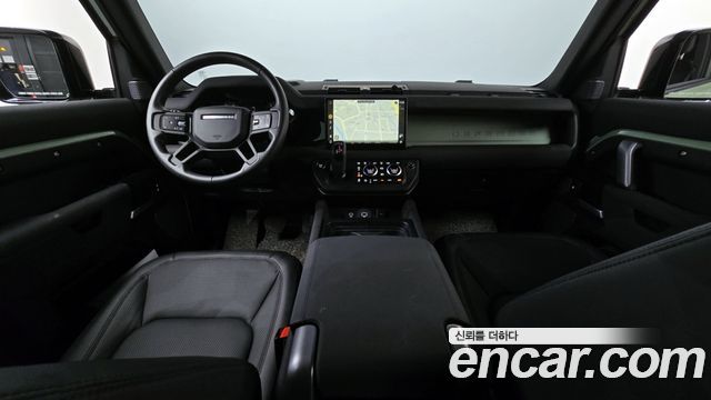 Land Rover Defender — interior