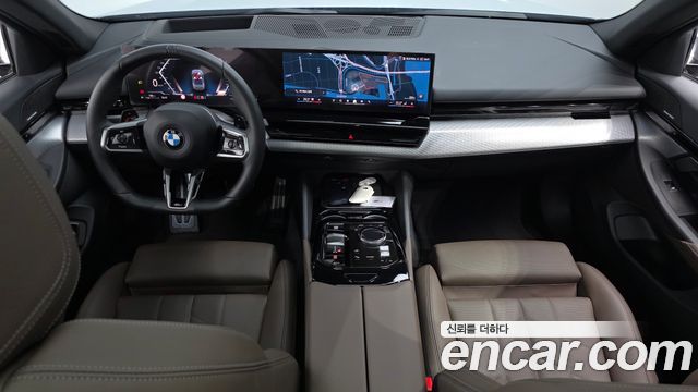 BMW 5 Series — interior