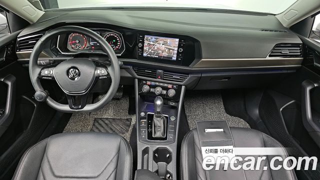 Volkswagen Jetta — interior