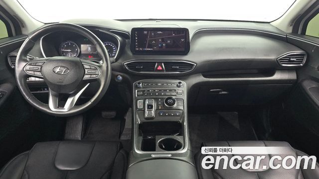 Hyundai Santa Fe — interior
