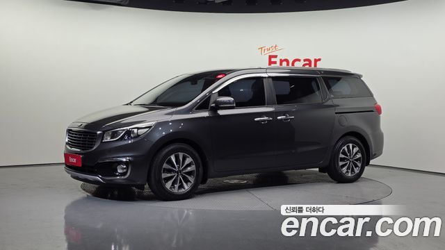 Kia Carnival — exterior