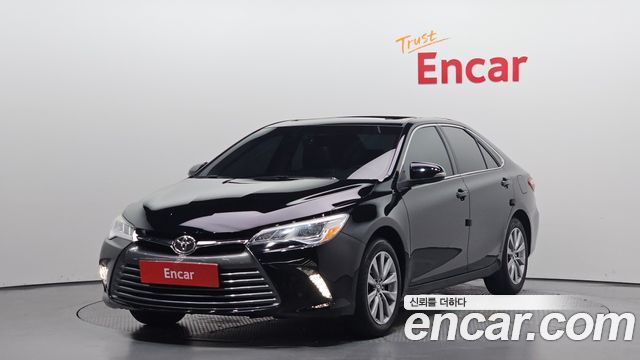 Toyota Camry — exterior
