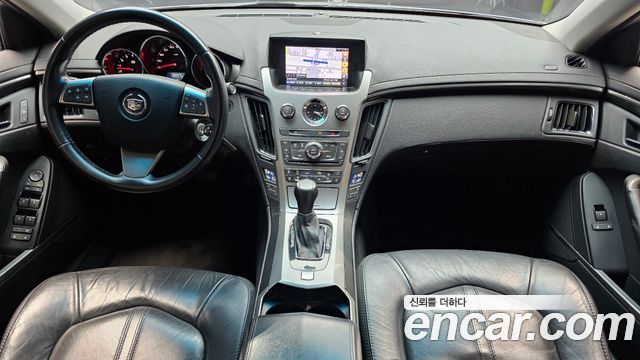 Cadillac CTS — interior