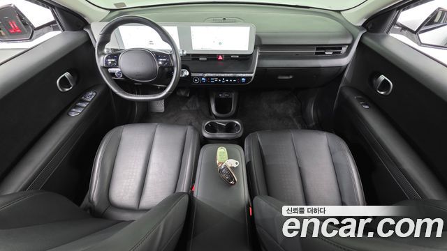 Hyundai IONIQ 5 — interior