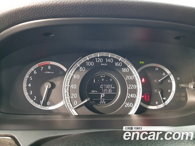 Honda Accord — interior