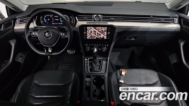 Volkswagen Arteon — interior