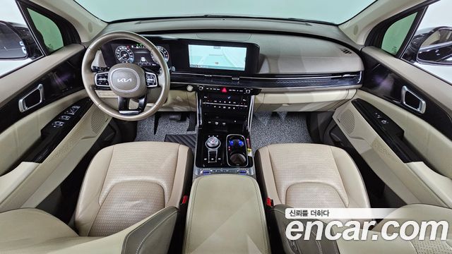 Kia Carnival — interior