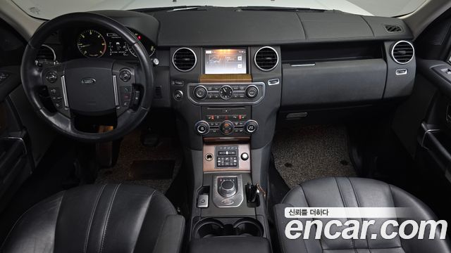 Land Rover Discovery — interior