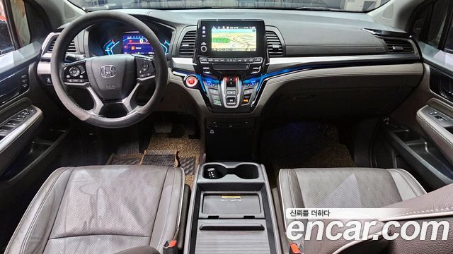 Honda Odyssey — interior