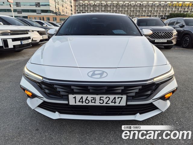 Hyundai Avante — exterior