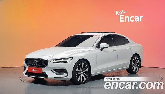 Volvo S60 — exterior
