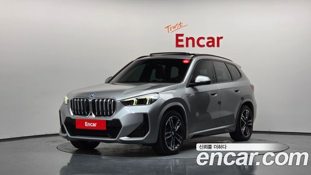 BMW iX1