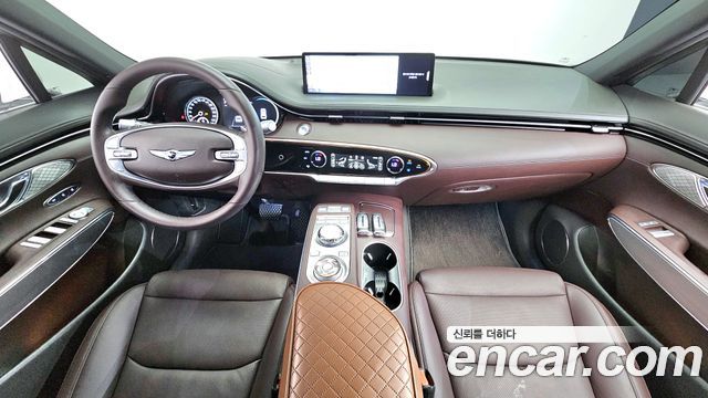 Genesis GV70 — interior