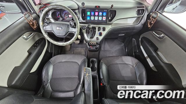 Kia Ray — interior