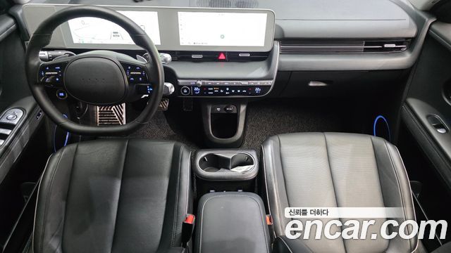 Hyundai IONIQ 5 — interior