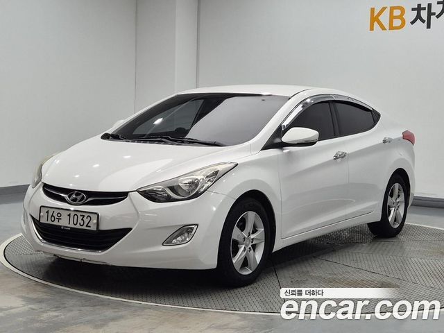 Hyundai Avante — exterior