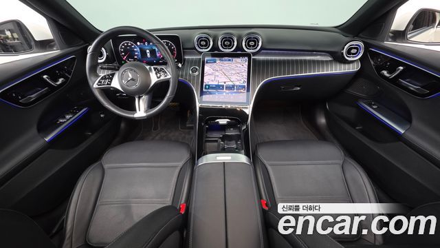 Mercedes-Benz C-Class — interior