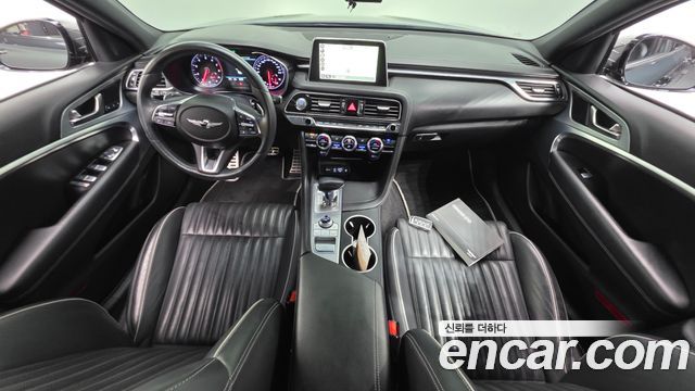 Genesis G70 — interior