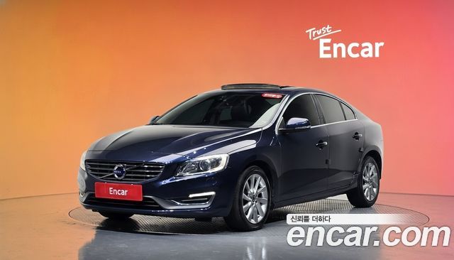 Volvo S60 — exterior