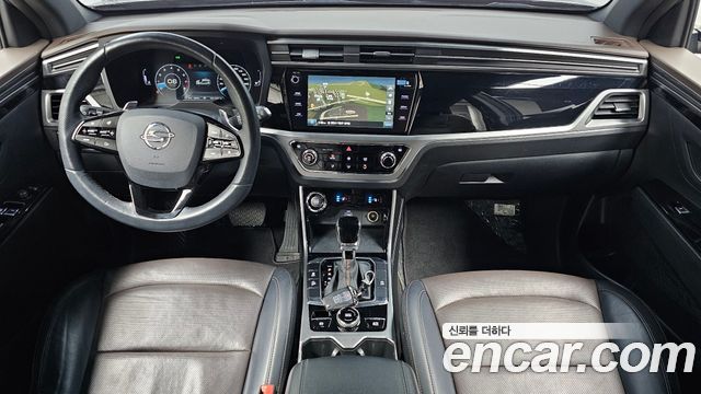 KG Mobility Korando — interior