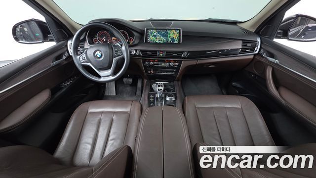 BMW X5 — interior