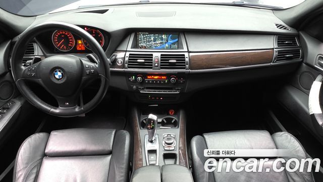 BMW X5 — interior
