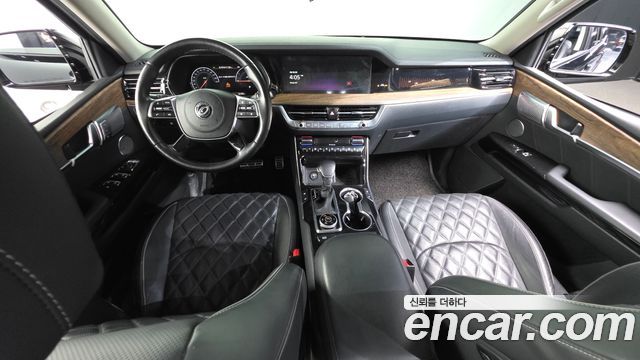Kia Mohave — interior
