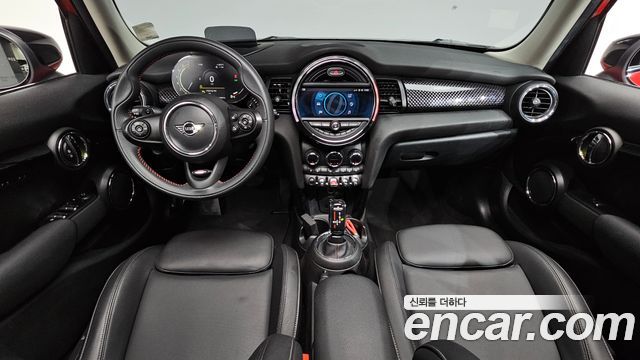 MINI Cooper — interior