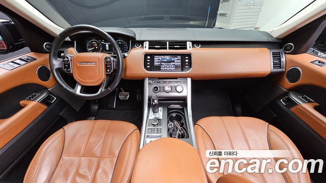 Land Rover Range Rover Sport — interior