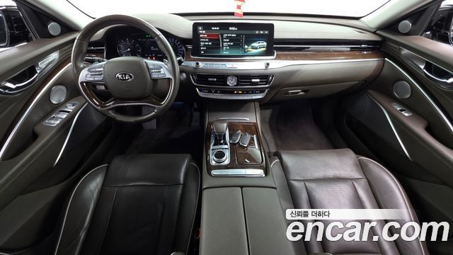 Kia K9 — interior