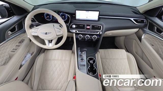 Genesis G70 — interior