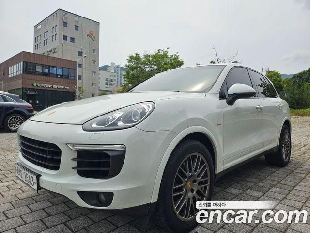 Porsche Cayenne — interior