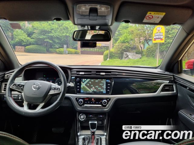 KG Mobility Korando — interior