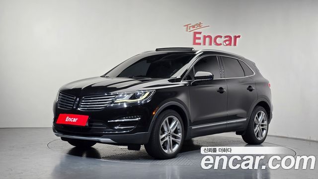 Lincoln MKC — exterior