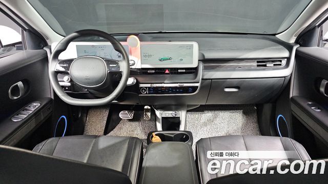 Hyundai IONIQ 5 — interior