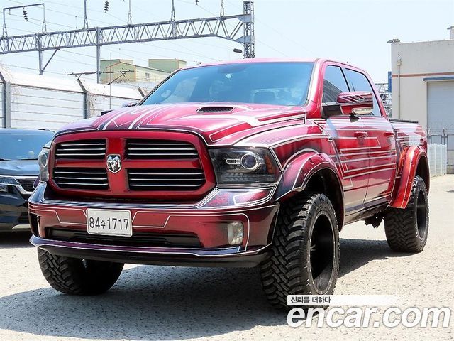 Dodge Ram Pickup — exterior