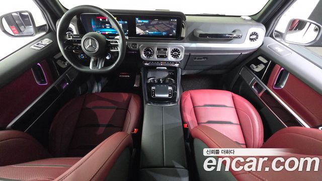 Mercedes-Benz G-Class — interior