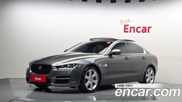 Jaguar XE — exterior