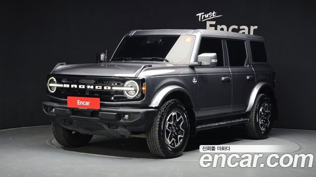 Ford Bronco — exterior