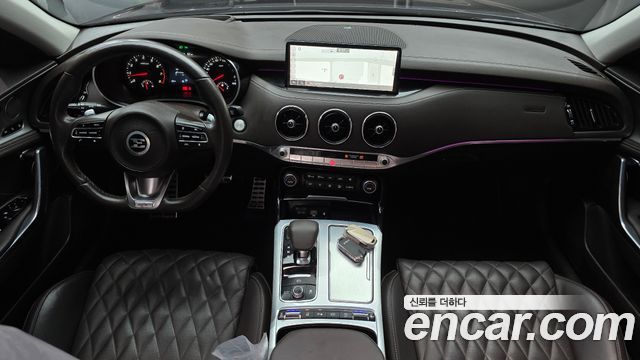 Kia Stinger — interior