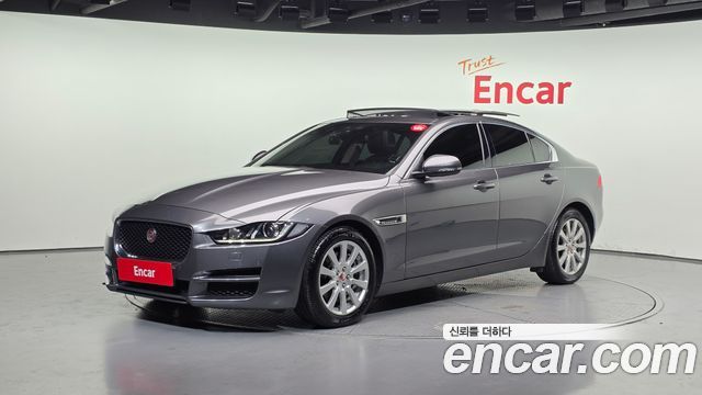 Jaguar XE
